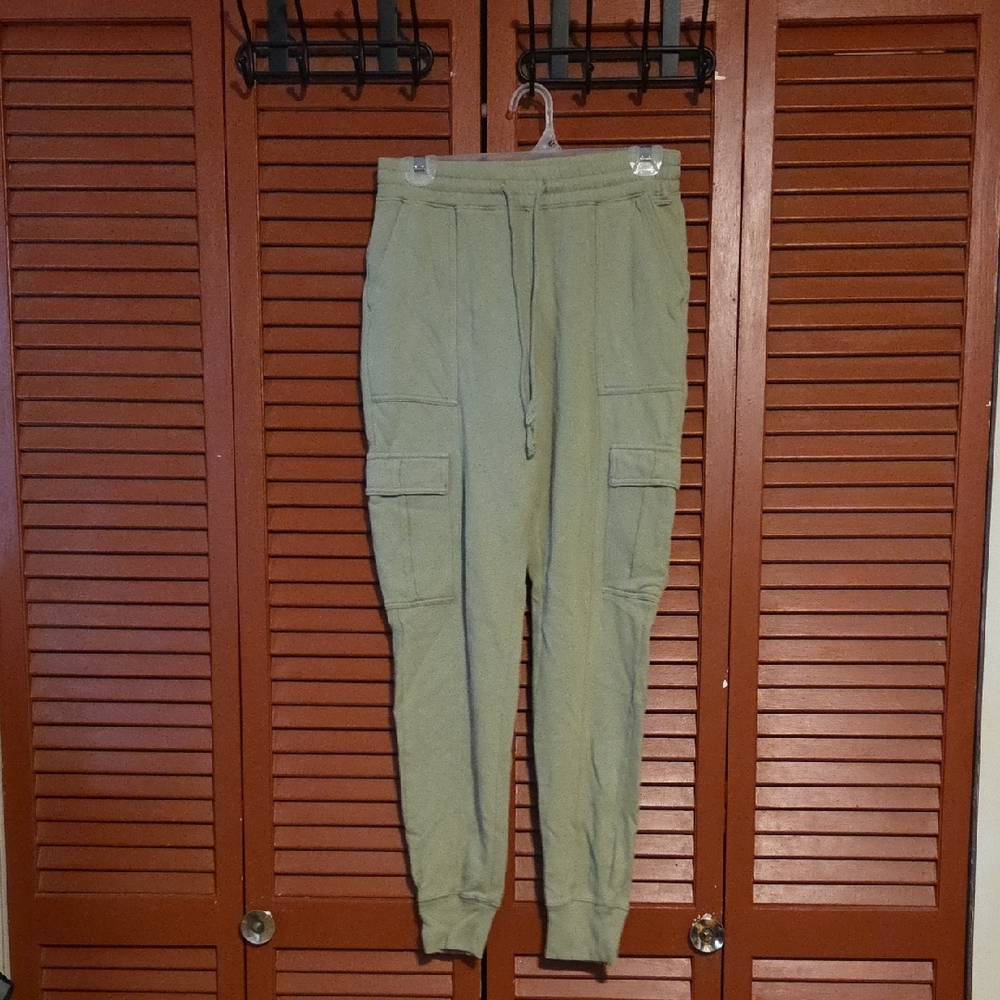 Hollister Women's Green Cargo Joggers